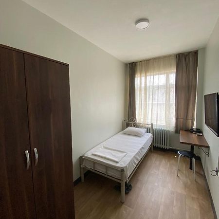 Ferah Hostel Istanbul Exterior photo